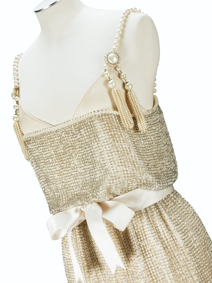 Chanel Haute Couture Robe tunique en résille perlée 1991 L'Esprit de Gabrielle