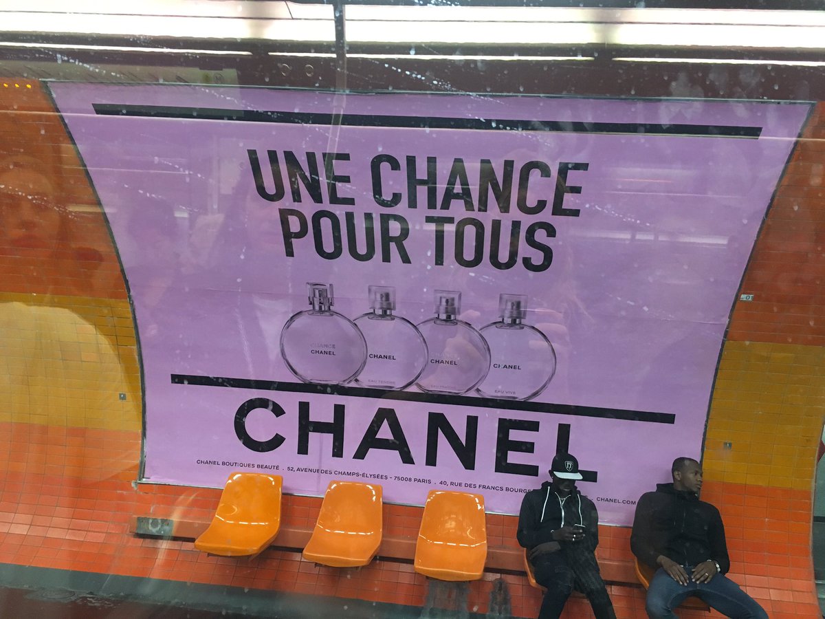 Chanel publicité metro paris Esprit de Gabrielle espritdegabrielle.com