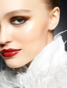 Lilly Rose Depp Maximalisme Chanel Esprit de Gabrielle espritdegabrielle.com