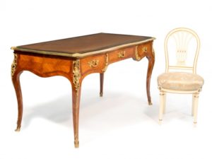 Bureau et chaise Louis XV suite Coco Chanel vente enchères Ritz Esprit de Gabrielle espritdegabrielle.com