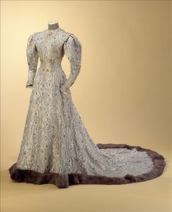 Robe byzantine Worth 1904 Esprit de Gabrielle espritdegabrielle.com