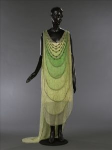 Robe du soir de Madeleine Vionnet 1924 Esprit de Gabrielle espritdegabrielle.com