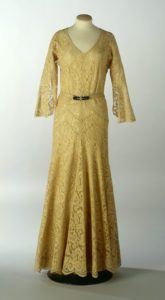 Robe du soir Chanel vers 1938 Esprit de Gabrielle espritdegabrielle.com