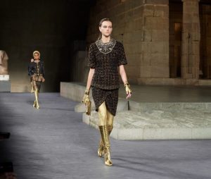 CHANEL Métiers d'art Paris New York Look 16 Esprit de Gabrielle espritdegabrielle.com