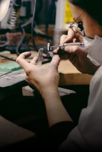 Chanel Métiers d'art 2018-19 Paris New York Desrues Esprit de Gabrielle espritdegabrielle.com