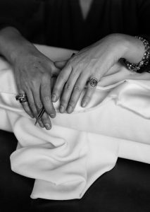 Les mains de Gabrielle Chanel Esprit de Gabrielle espritdegabrielle.com