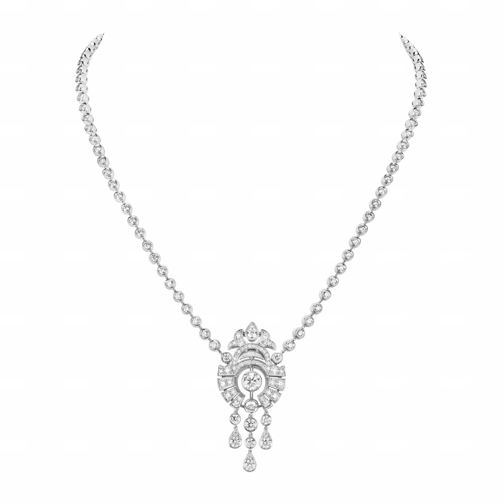 Motif Russe necklace CHANEL Esprit de Gabrielle espritdegabrielle.com
