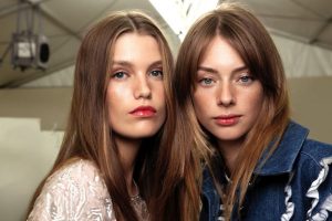 CHANEL Défilé prêt-à-porter printemps été 2020 Backstage maquillage Esprit de Gabrielle espritdegabrielle.com