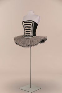 Karl Lagerfeld - Jeune homme Ballets de Monte-Carlo Esprit de Gabrielle espritdegabrielle.com