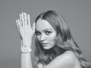 La montre CHANEL J12 a 20 ans Lily Rose Depp Esprit de Gabrielle espritdegabrielle.com