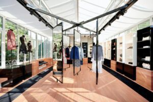 CHANEL Boutique Saint-Tropez 2020 Esprit de Gabrielle espritdegabrielle.com