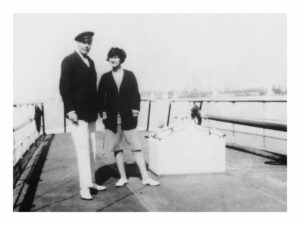 Gabrielle Chanel et le Duc de Westminster 1928 LES EAUX DE CHANEL Paris Edimbourg Esprit de Gabrielle espritdegabrielle.com
