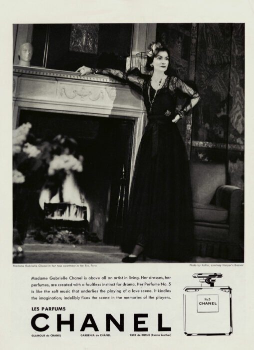 CHANEL Publicité publié dans Harper's Bazaar en 1937 CHANEL 5 LIVRE Pauline Dreyfus La Martinière Esprit de Gabrielle espritdegabrielle.com