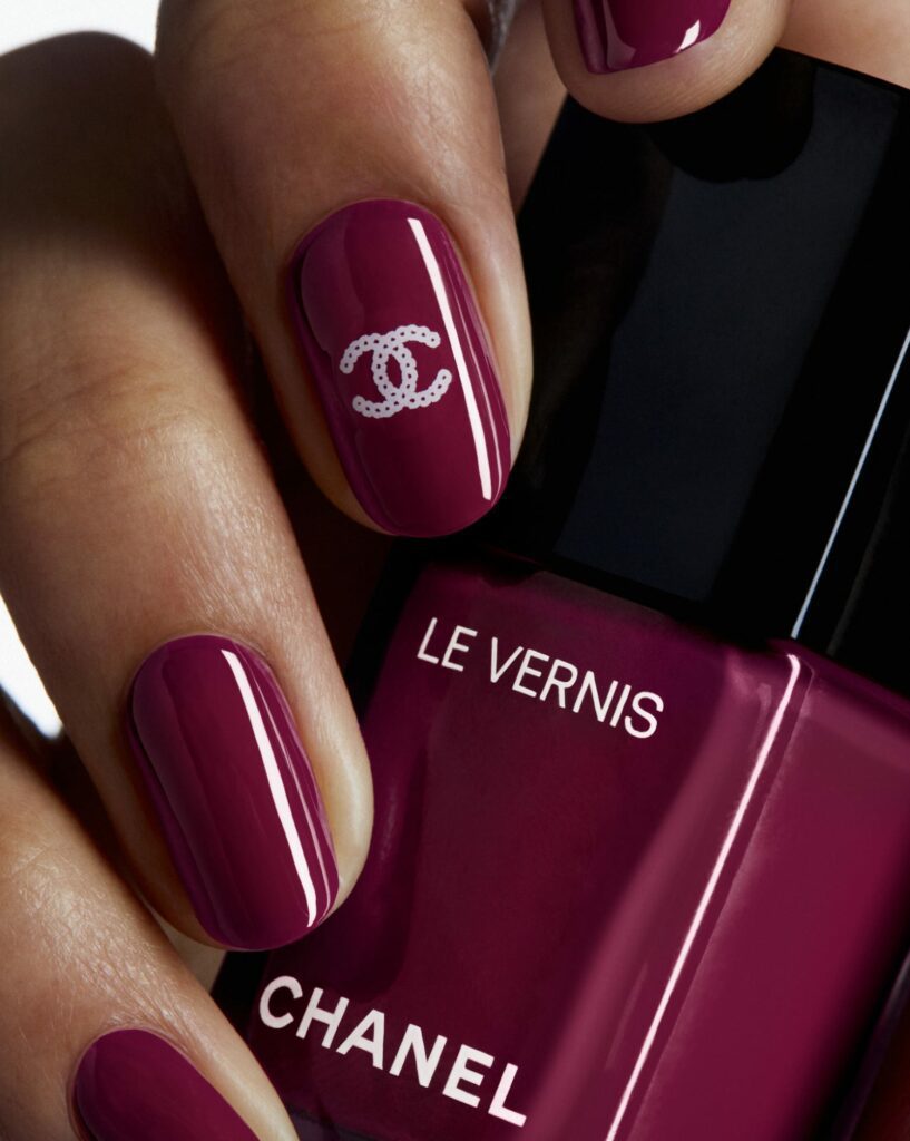 Turban Vernis Chanel Summer 2016  Vernis à ongle chanel Ongles chanel  Tendances beauté