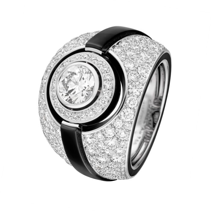 Bague GOLD SLIDER BLACK & WHITE en or blanc, diamants et laque noire, avec un diamant taille brillant 1,03 cts E VVS1 - Chanel