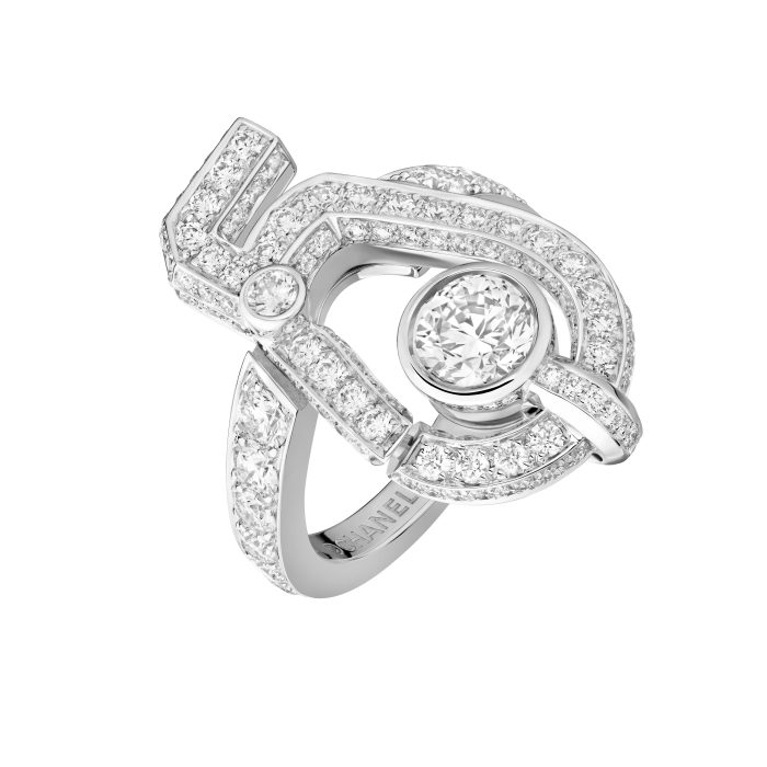 Bague SPORTY 5 en or blanc et diamants, avec un diamant taille brillant 0,70 ct F+ VVS+ - Chanel