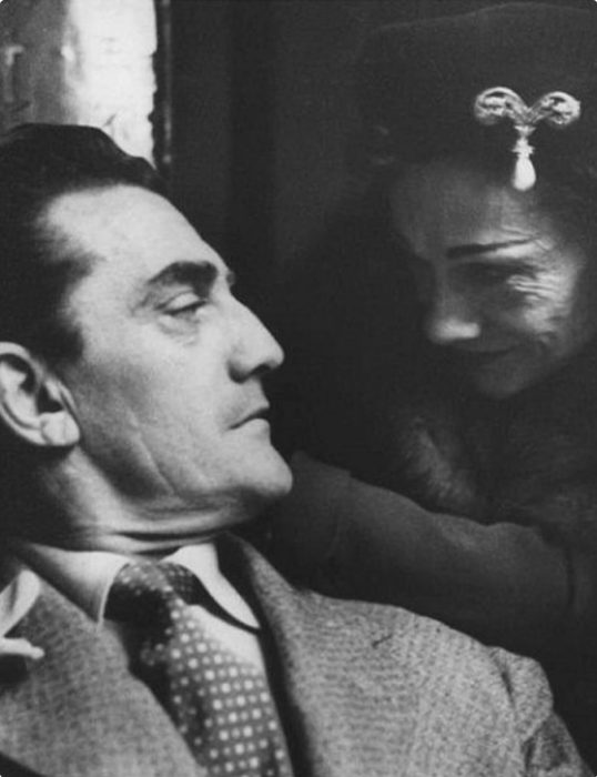Gabrielle Chanel et Luchino Visconti, portrait choisi par CHANEL pour annoncer le défilé Métiers d'Art Rome décembre 2026